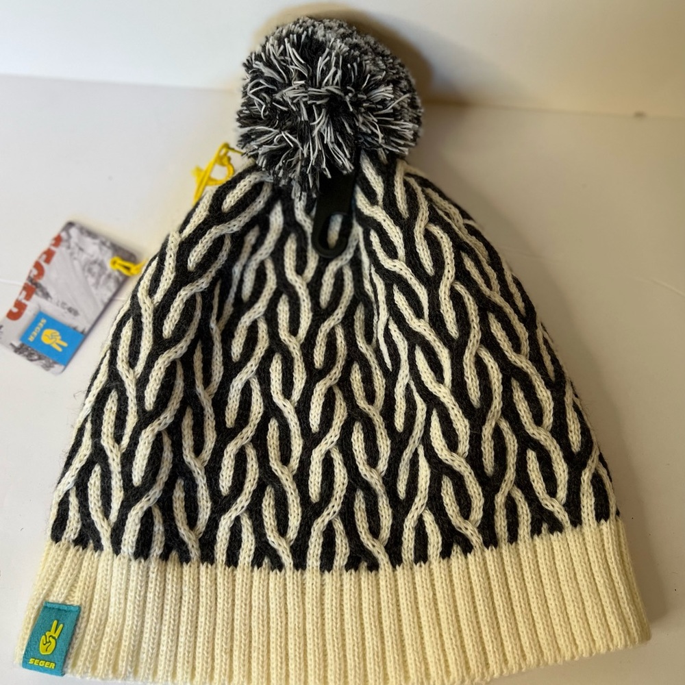 Seger street & Hill Beenie